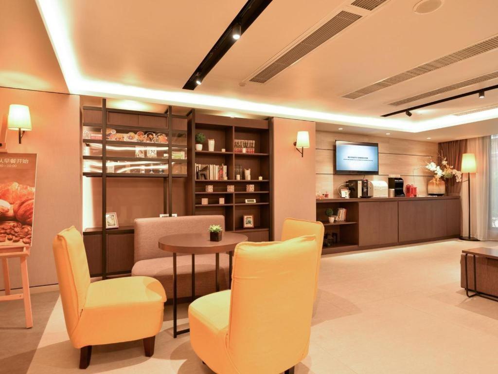 Home Inns Plus Shanghai Xujiahui Branch Zewnętrze zdjęcie