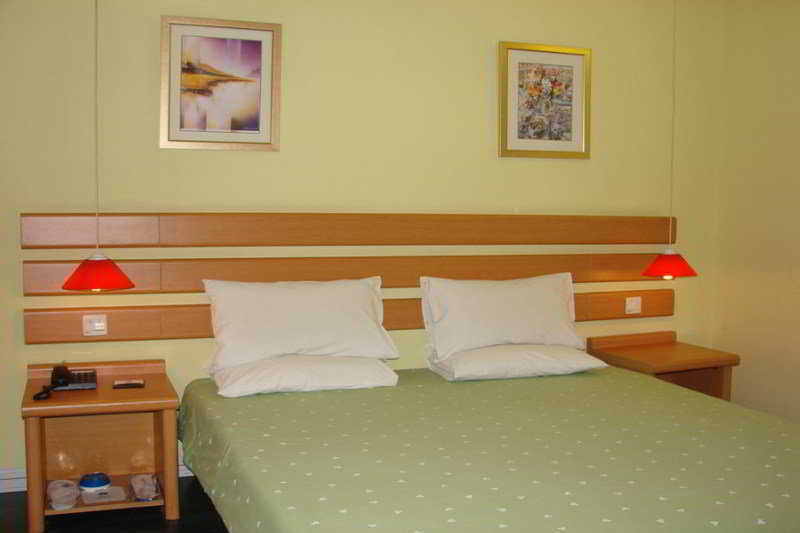 Home Inns Plus Shanghai Xujiahui Branch Zewnętrze zdjęcie